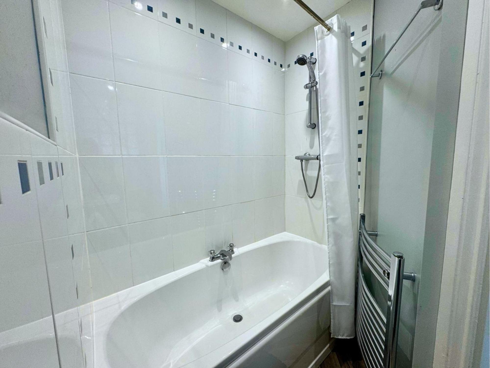 Holiday home Freeman Hot Tub House, Free Parking, Transport Links *